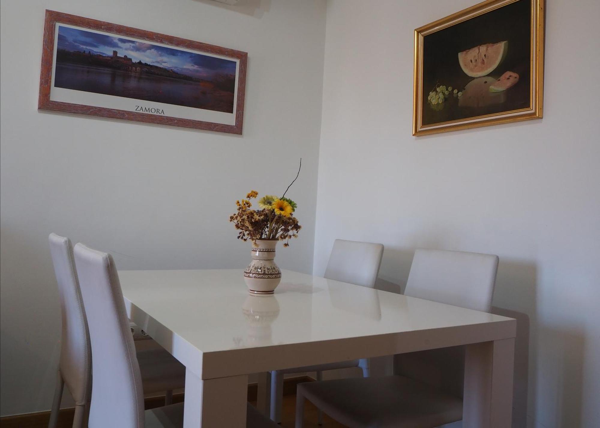 Apartamentos La Muralla Zamora Bagian luar foto