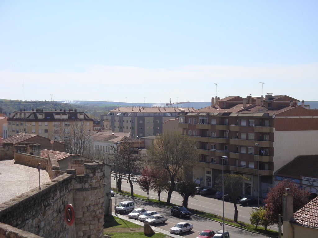 Apartamentos La Muralla Zamora Bagian luar foto